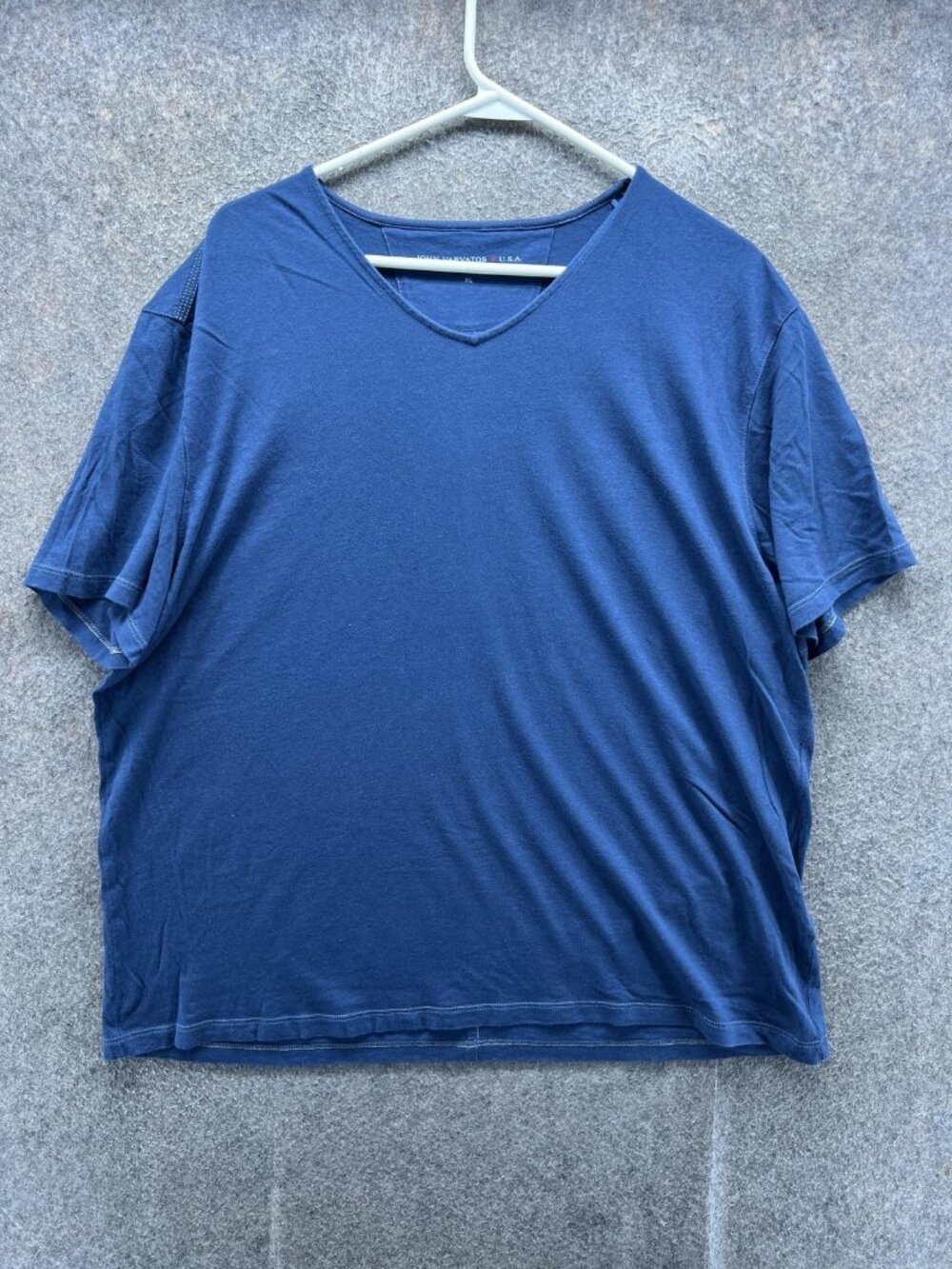 John Varvatos Shirt Mens XL Blue V-Neck Modal Cotton Tagless Tee Lightweight USA